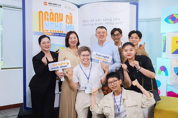 Nắm bắt xu hướng chuyển dịch ngành nghề