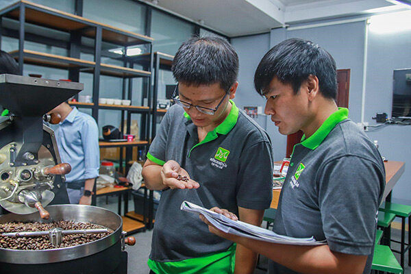 Các khóa học “Chuyên gia cà phê” nhận được sự quan tâm của người có định hướng khởi sự kinh doanh F&B